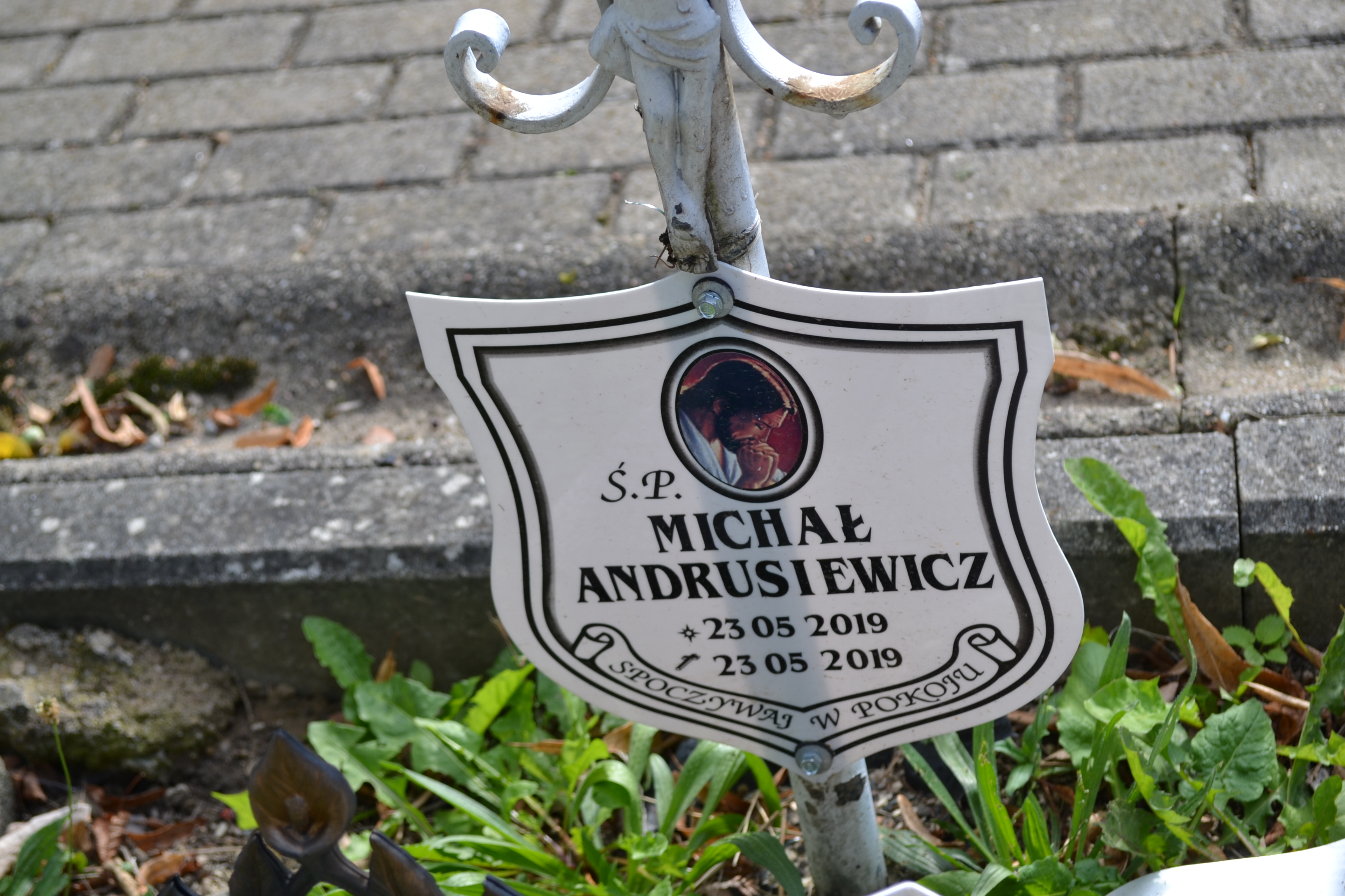 Adam Jarosz Kołodziej 1997 Polanica Zdrój - Grobonet - Wyszukiwarka osób pochowanych